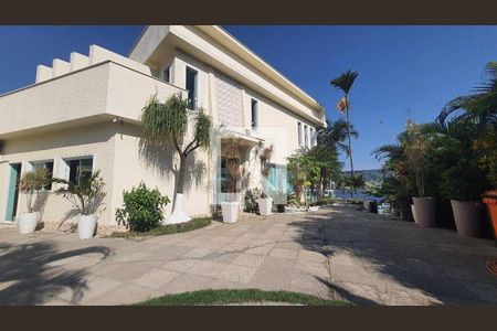 Casa à venda com 4 quartos, 1500m² em São Francisco, Niterói