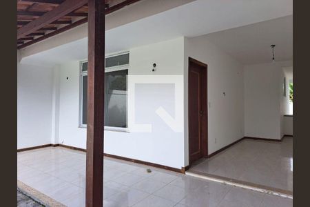 Casa à venda com 3 quartos, 182m² em Engenho do Mato, Niterói