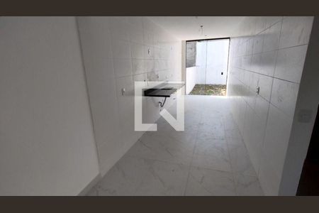 Casa à venda com 4 quartos, 150m² em Maravista, Niterói