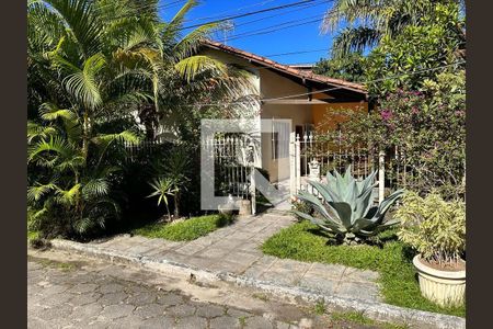 Casa à venda com 4 quartos, 209m² em Itaipu, Niterói