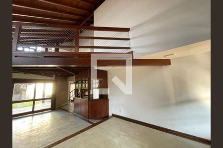 Casa à venda com 4 quartos, 323m² em São Francisco, Niterói