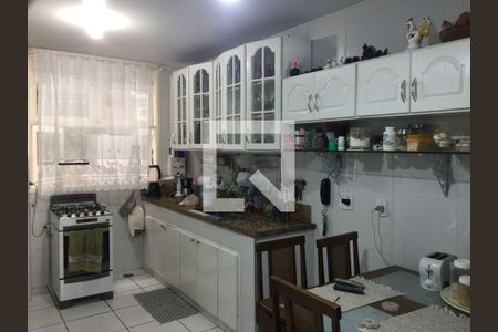 Casa à venda com 4 quartos, 200m² em São Francisco, Niterói