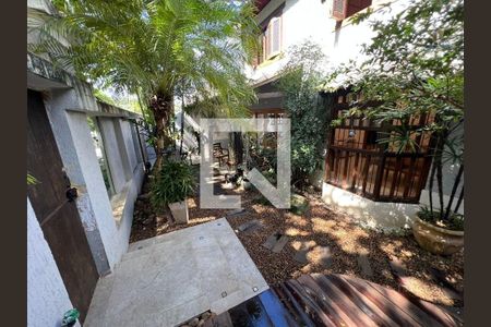 Casa à venda com 4 quartos, 240m² em Piratininga, Niterói