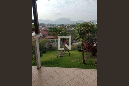 Casa à venda com 3 quartos, 204m² em Piratininga, Niterói