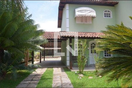 Casa à venda com 5 quartos, 300m² em Pendotiba, Niterói