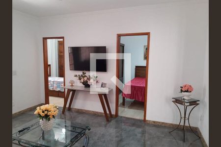 Casa à venda com 3 quartos, 177m² em São Lourenço, Niterói