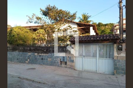 Casa à venda com 2 quartos, 200m² em Piratininga, Niterói