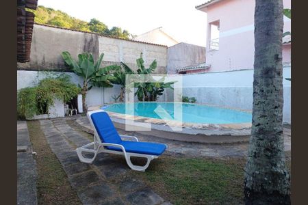 Casa à venda com 2 quartos, 200m² em Piratininga, Niterói