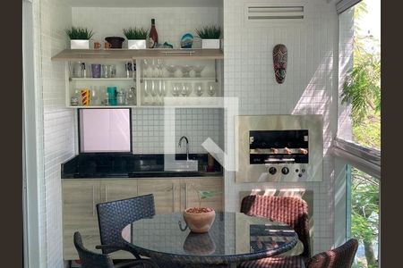 Apartamento à venda com 3 quartos, 130m² em Charitas, Niterói