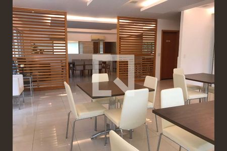 Apartamento à venda com 3 quartos, 130m² em Charitas, Niterói