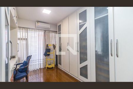 Apartamento à venda com 4 quartos, 143m² em Icaraí, Niterói