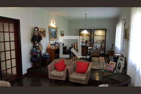 Casa à venda com 3 quartos, 160m² em Itaipu, Niterói