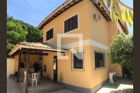 Casa à venda com 4 quartos, 199m² em Piratininga, Niterói