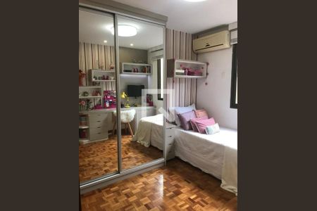 Apartamento à venda com 4 quartos, 160m² em Icaraí, Niterói