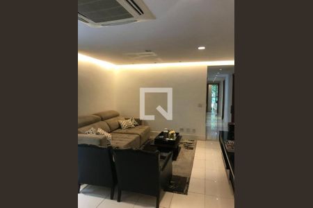 Apartamento à venda com 4 quartos, 160m² em Icaraí, Niterói