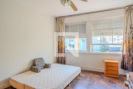 Quarto 2 de apartamento à venda com 3 quartos, 100m² em Santana, Porto Alegre