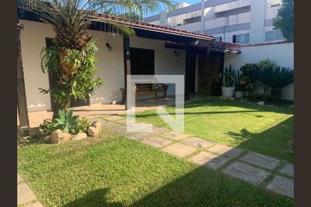 Casa à venda com 3 quartos, 189m² em Piratininga, Niterói