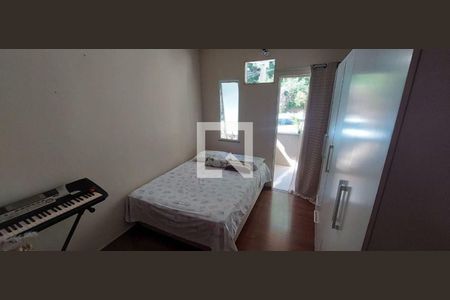 Casa à venda com 239m², 4 quartos e 4 vagas