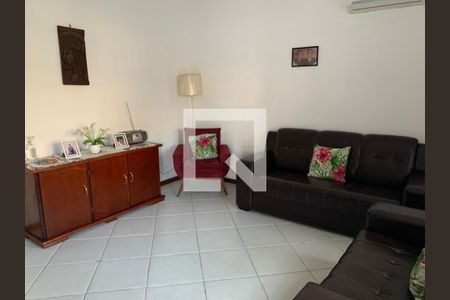 Casa à venda com 2 quartos, 360m² em Itaipu, Niterói