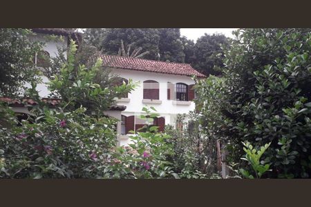 Casa à venda com 5 quartos, 300m² em Badu, Niterói