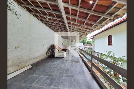 Casa à venda com 5 quartos, 300m² em Badu, Niterói