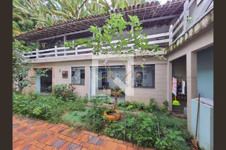 Casa à venda com 5 quartos, 300m² em Badu, Niterói