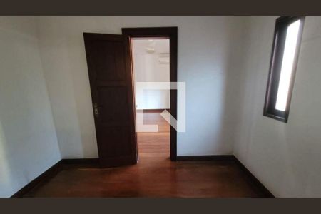 Casa à venda com 4 quartos, 366m² em São Francisco, Niterói