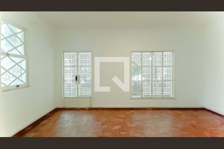 Casa à venda com 5 quartos, 320m² em Icaraí, Niterói