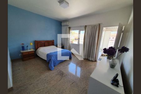 Casa à venda com 4 quartos, 250m² em Piratininga, Niterói