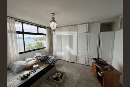 Apartamento à venda com 4 quartos, 180m² em Icaraí, Niterói