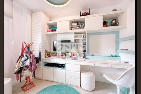 Apartamento à venda com 4 quartos, 147m² em Icaraí, Niterói