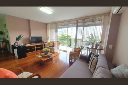 Apartamento à venda com 3 quartos, 170m² em Icaraí, Niterói