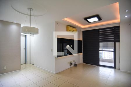 Apartamento à venda com 75m², 2 quartos e 1 vagaSala