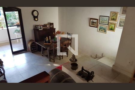 Casa à venda com 5 quartos, 194m² em Charitas, Niterói