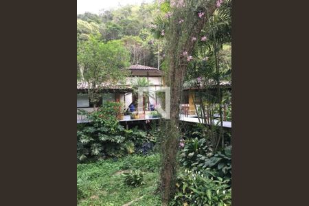 Casa à venda com 4 quartos, 232m² em Muriqui, Niterói