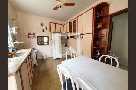 Casa à venda com 4 quartos, 360m² em Piratininga, Niterói