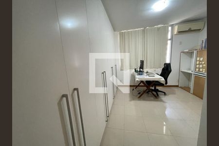 Apartamento à venda com 4 quartos, 165m² em Icaraí, Niterói