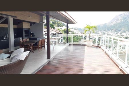 Casa à venda com 4 quartos, 590m² em São Francisco, Niterói