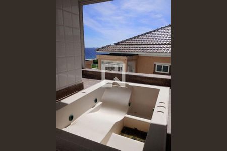 Casa à venda com 5 quartos, 848m² em Camboinhas, Niterói