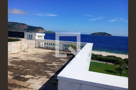 Casa à venda com 5 quartos, 848m² em Camboinhas, Niterói