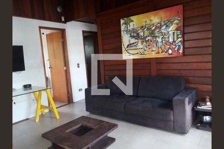 Casa à venda com 3 quartos, 110m² em Maravista, Niterói