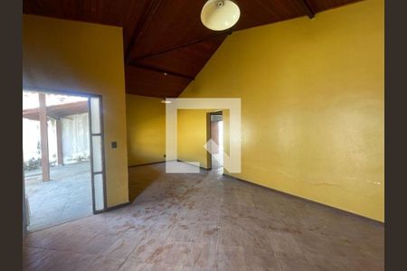 Casa à venda com 3 quartos, 120m² em Itaipu, Niterói