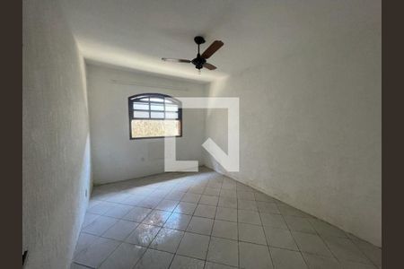 Casa à venda com 3 quartos, 120m² em Itaipu, Niterói
