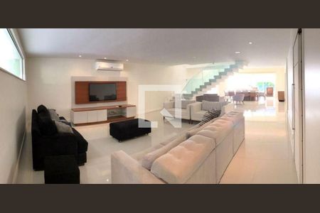 Casa à venda com 4 quartos, 370m² em São Francisco, Niterói