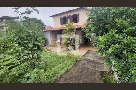 Casa à venda com 3 quartos, 199m² em Piratininga, Niterói