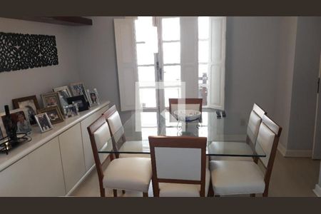 Casa à venda com 4 quartos, 370m² em Icaraí, Niterói