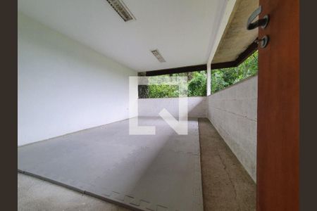 Casa à venda com 3 quartos, 215m² em Serra Grande, Niterói