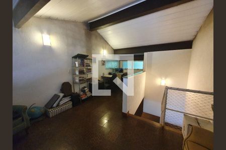 Casa à venda com 3 quartos, 215m² em Serra Grande, Niterói