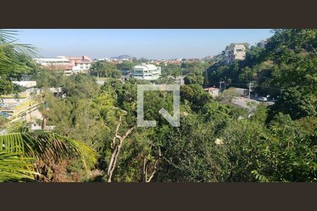 Casa à venda com 4 quartos, 470m² em Piratininga, Niterói