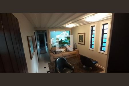 Casa à venda com 4 quartos, 202m² em Vila Progresso, Niterói